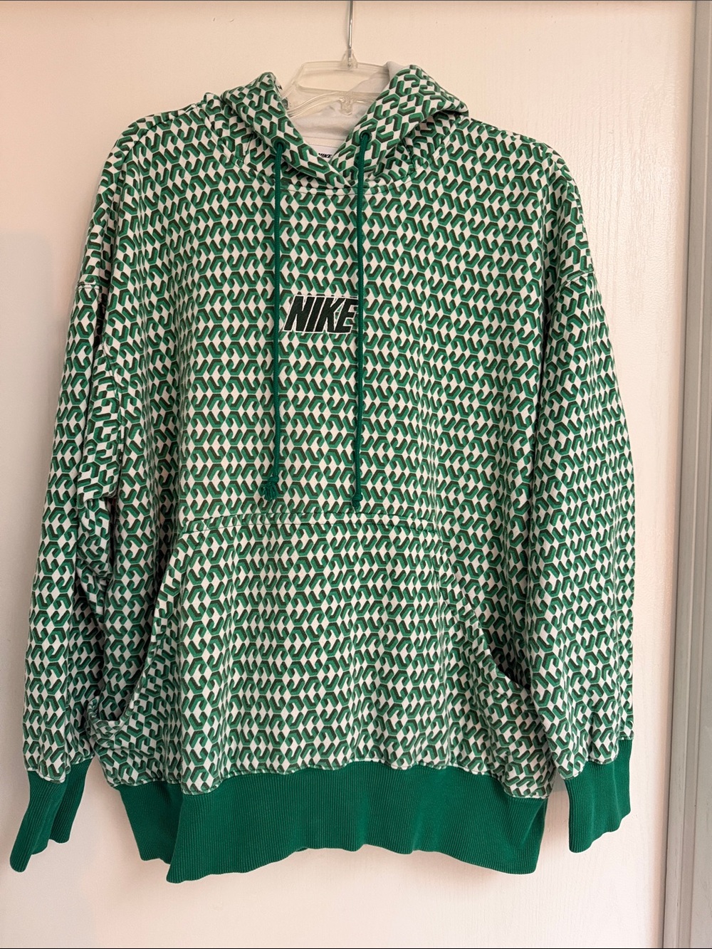 Nike women’s  Green & White Patterned Hoodie Lg